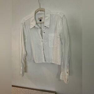 Universal Thread white cropped button up